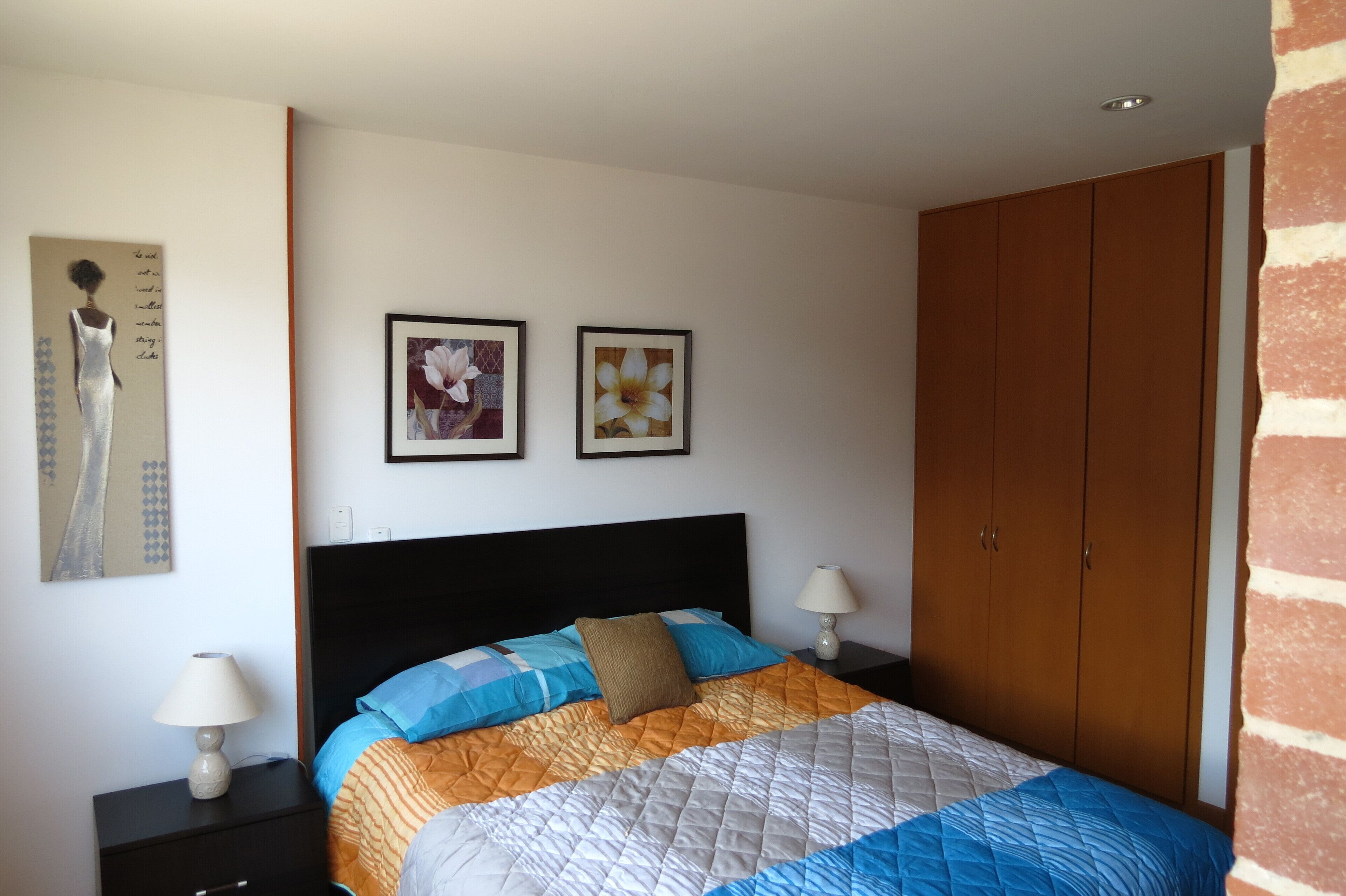 Studio loft inside a park, with mountain views close to historical city center