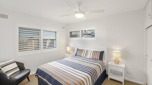 2 bedrooms, iron/ironing board - South Strand 3 - Prime Spot (AVOCA BEACH)
