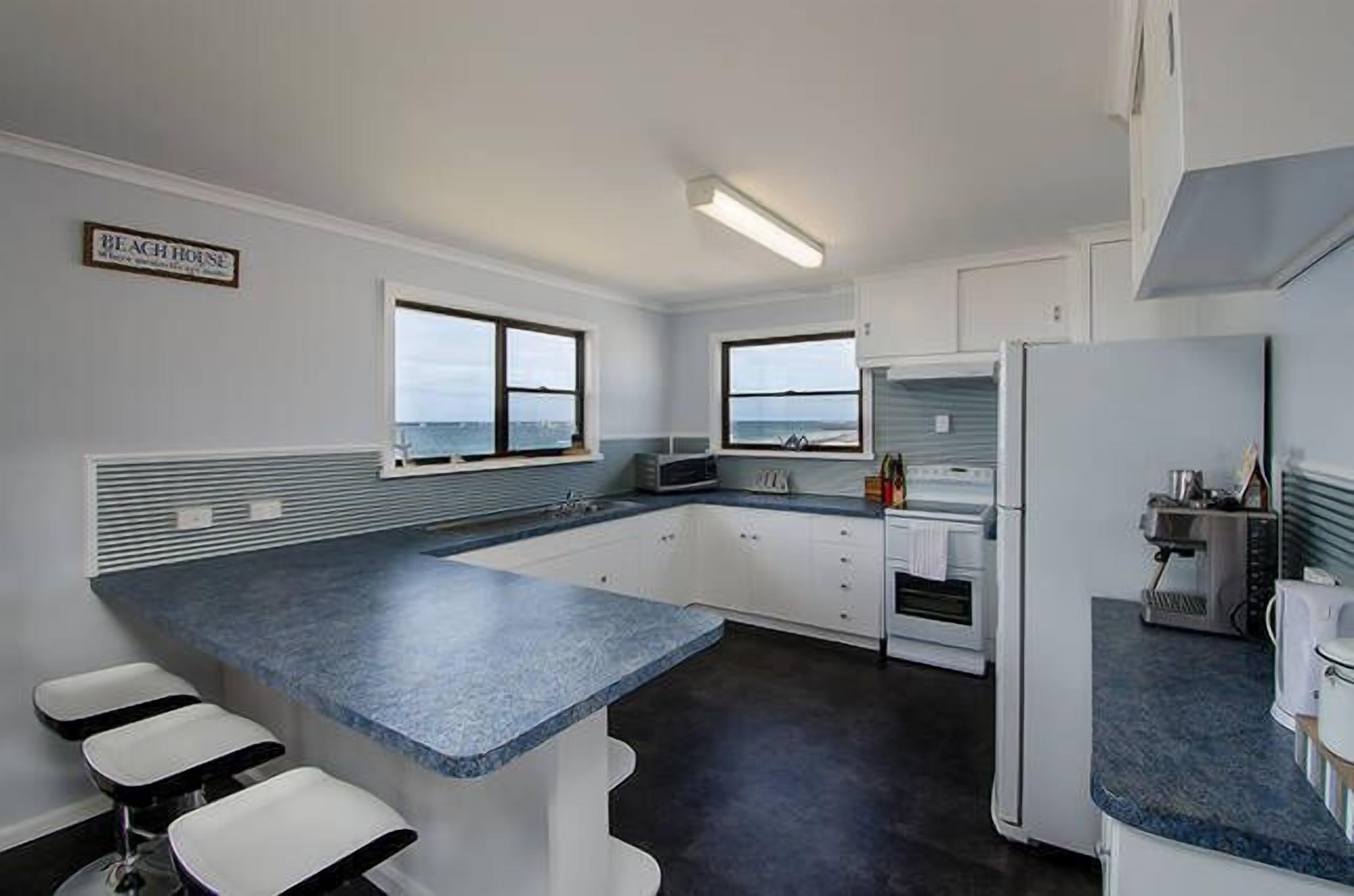 One Sea Parade Port Macdonnell