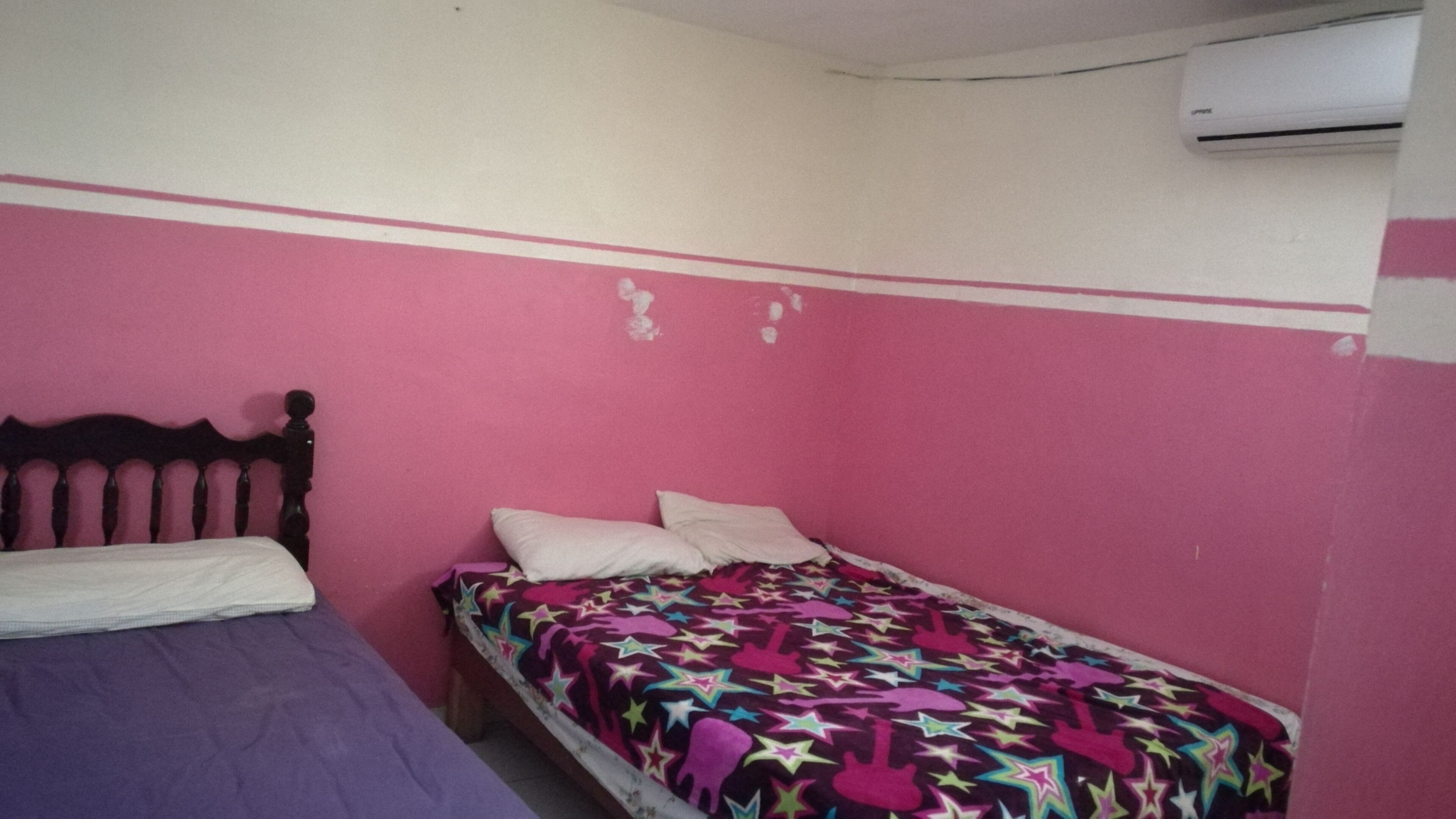 Large house for vacation near the beach