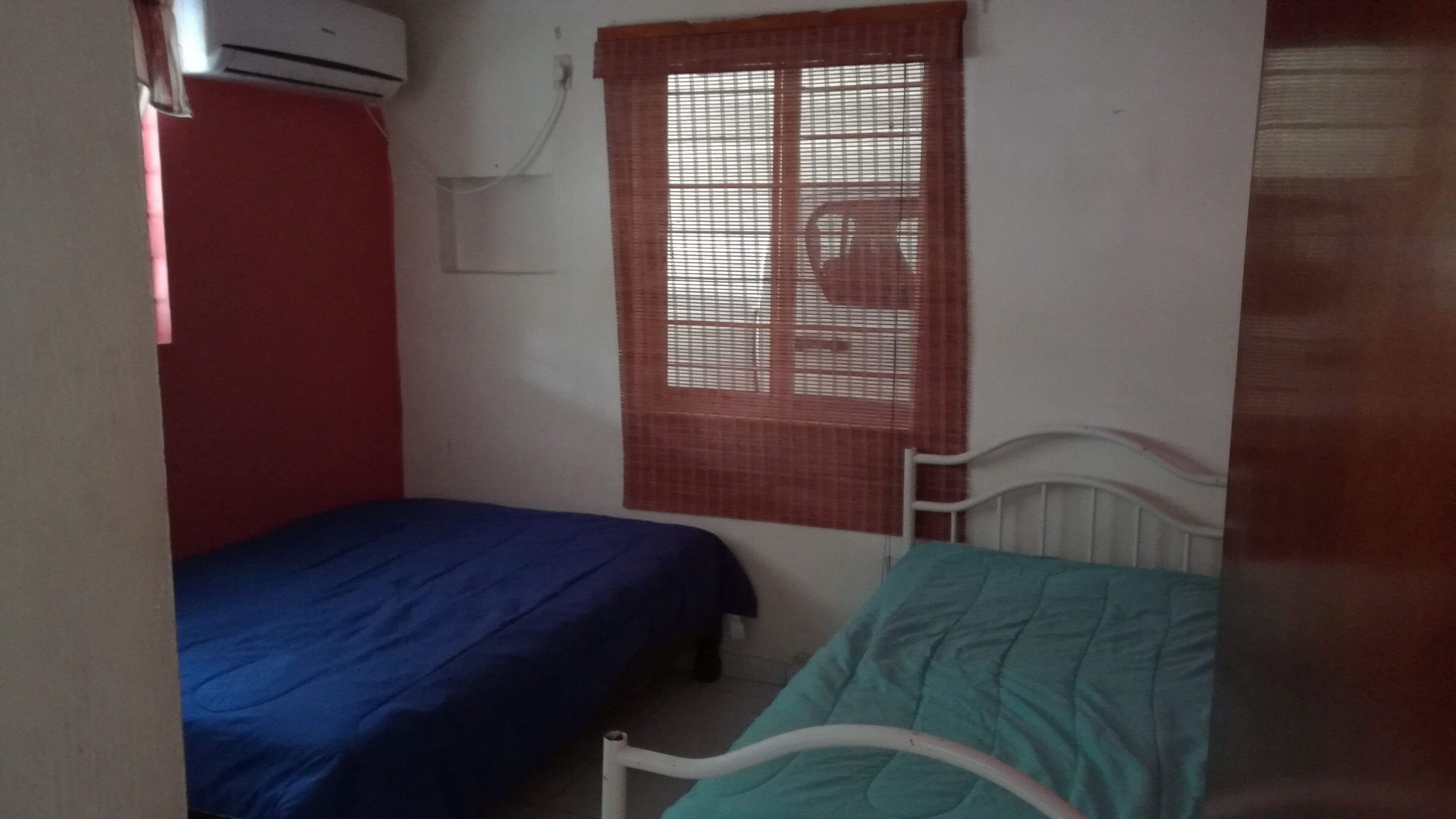 Large house for vacation near the beach