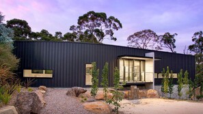 Exterior - Edge Daylesford - Spacious Modern Family Living (DAYLESFORD)