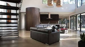 TV, fireplace, DVD player