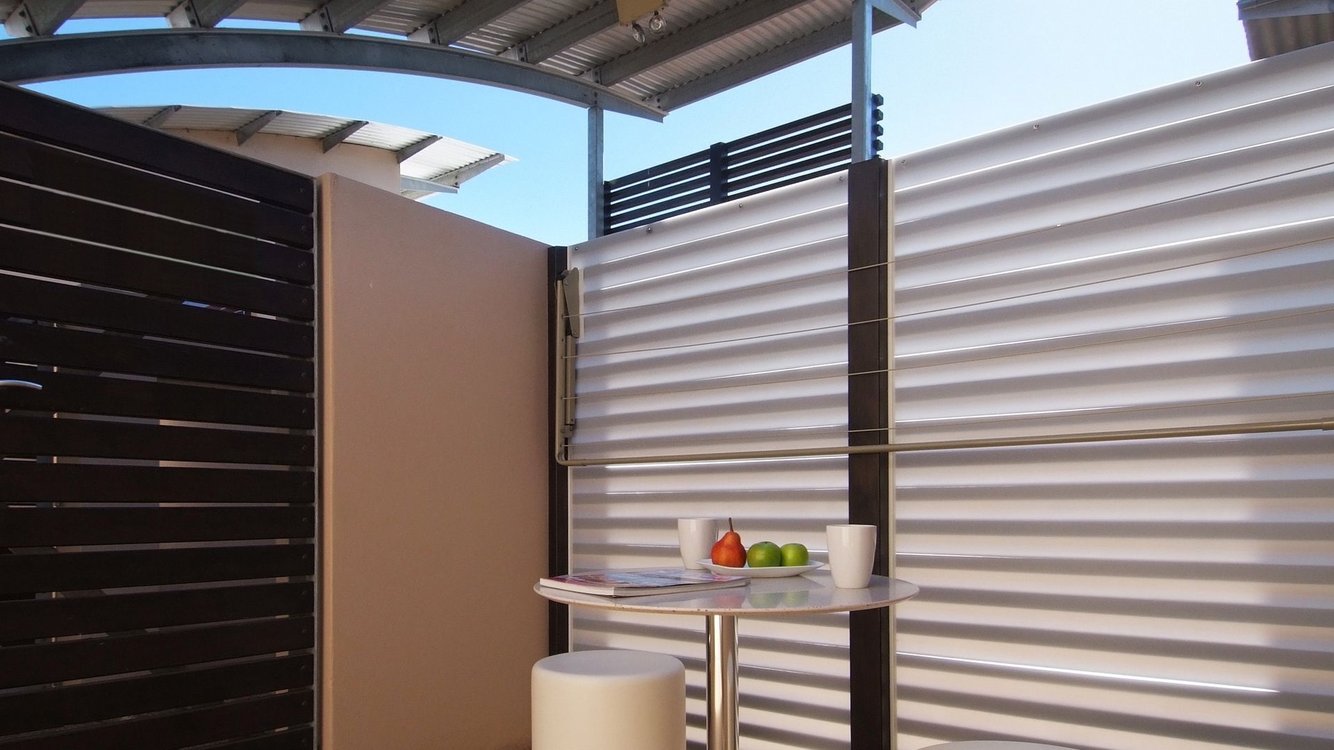 Sol Apartment - Stylish Apartment in Town — image 3