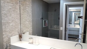 Shower, towels