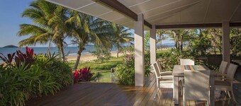 The Artist House - Absolute Beachfront