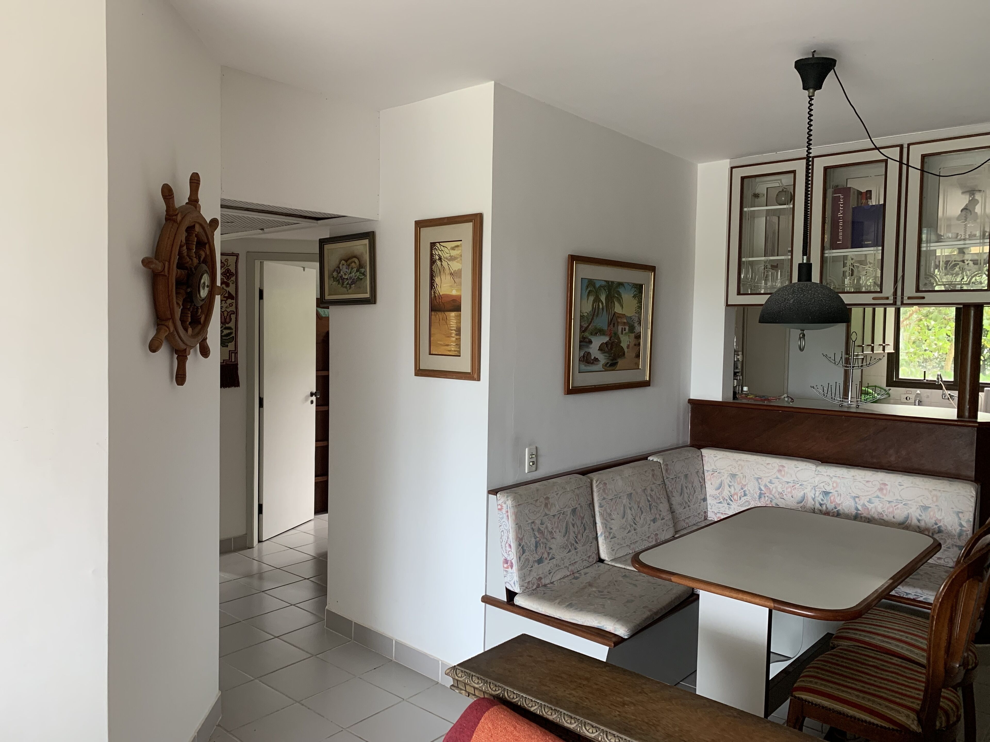 SUITABLE IN BUILDING NEAR THE SHOPPING TO A QUADRA OF THE BEACH FOR 4 PEOPLE