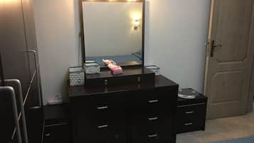 1 habitación y caja de seguridad en la habitación