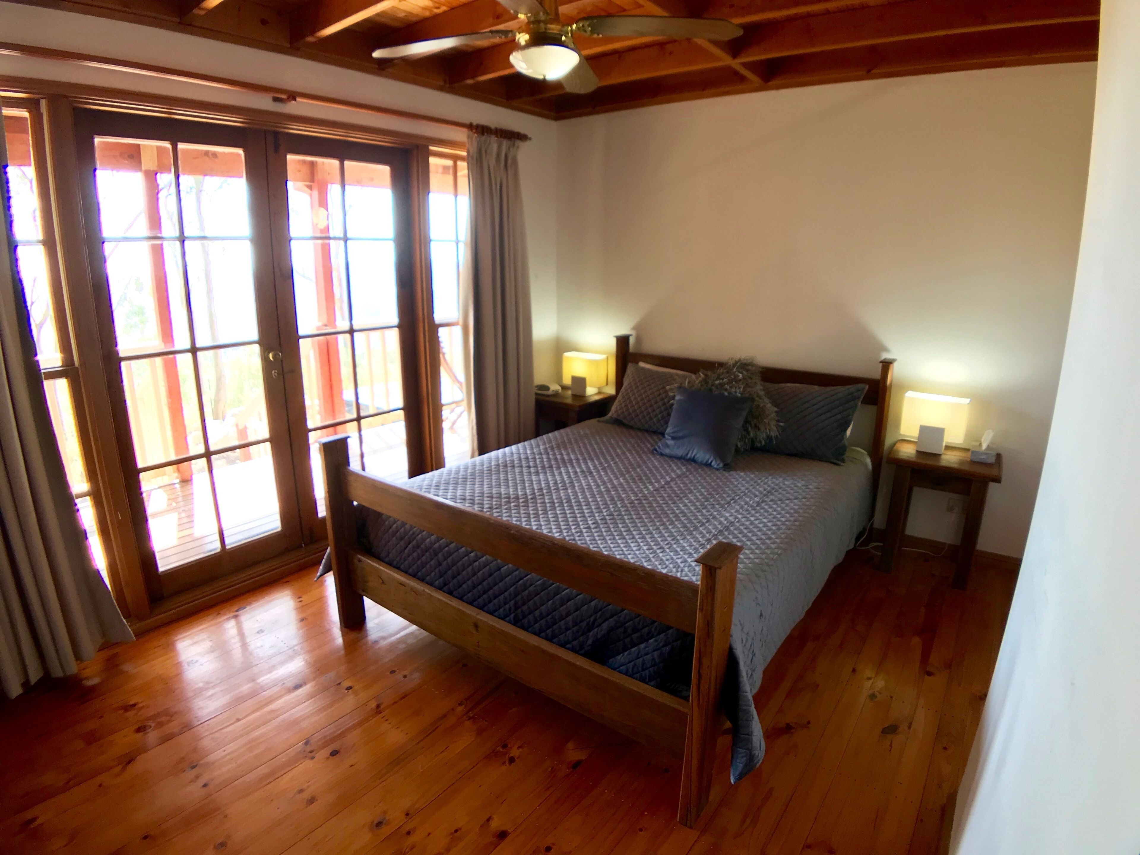 Silkwood Spa Lodge - secluded and private retreat for 1 to 2 couples. — image 7