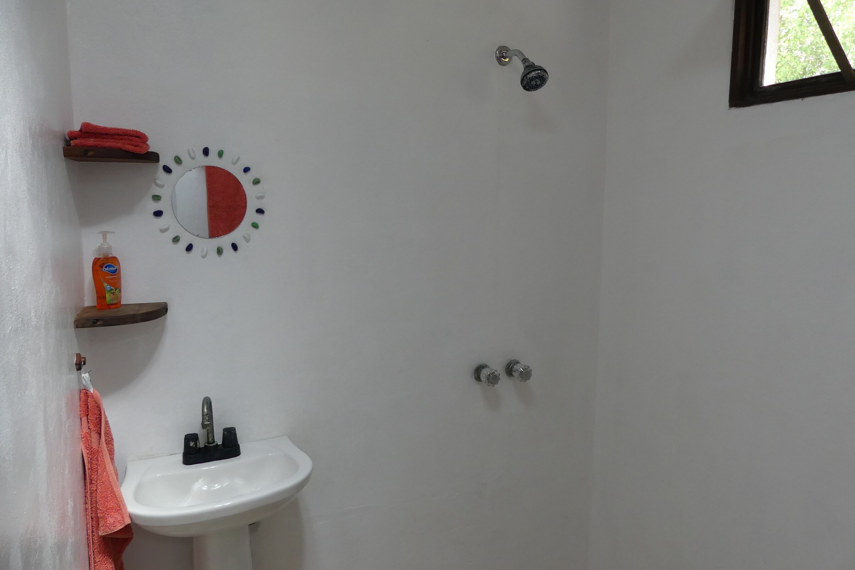 Travel in' Guest House