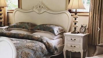 1 chambre, fer et planche Ă repasser, Wi-Fi gratuit, draps fournis