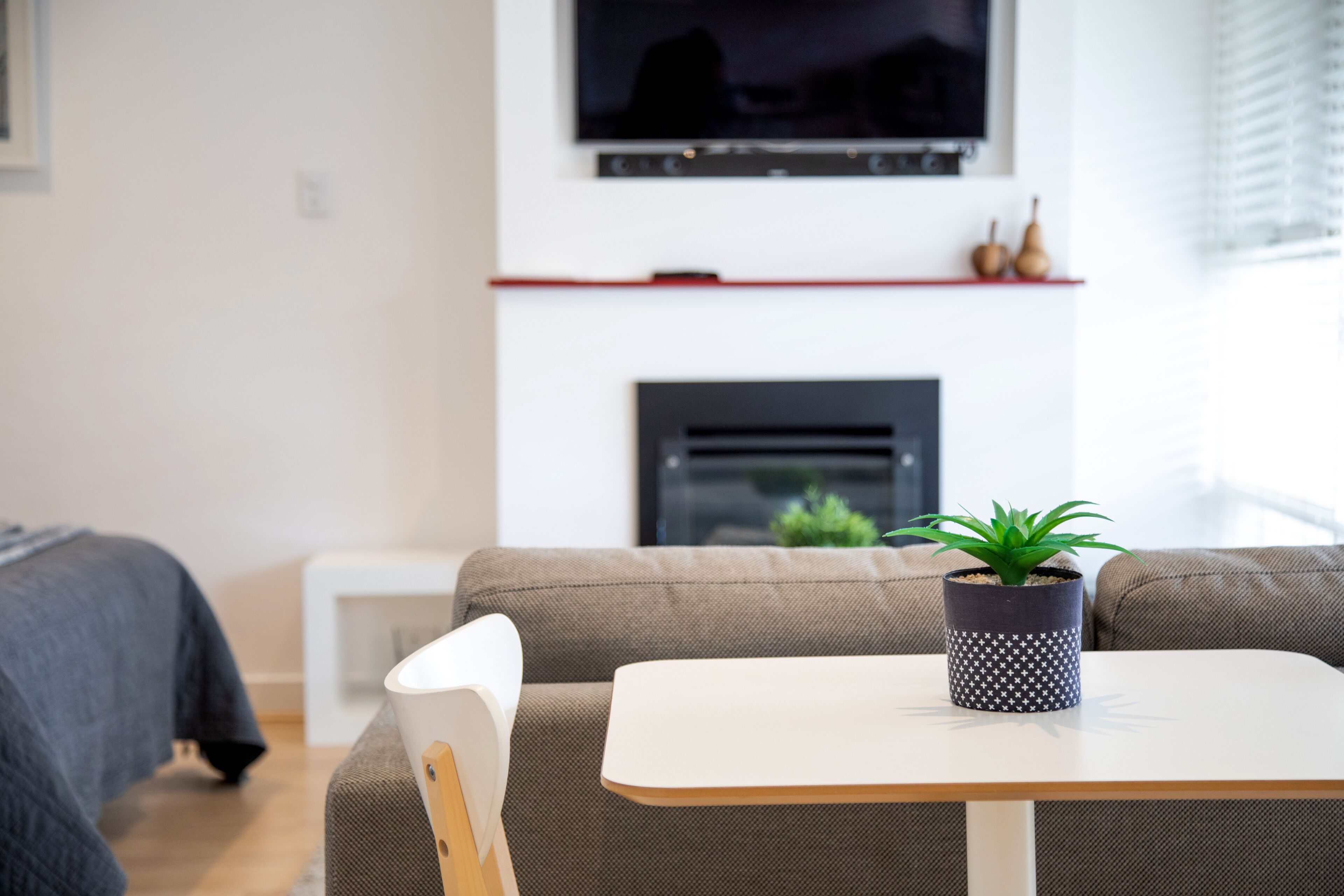 Stylish Studio Apartment — image 17