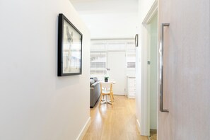 Interior - Stylish Studio Apartment (Hazelwood Park)