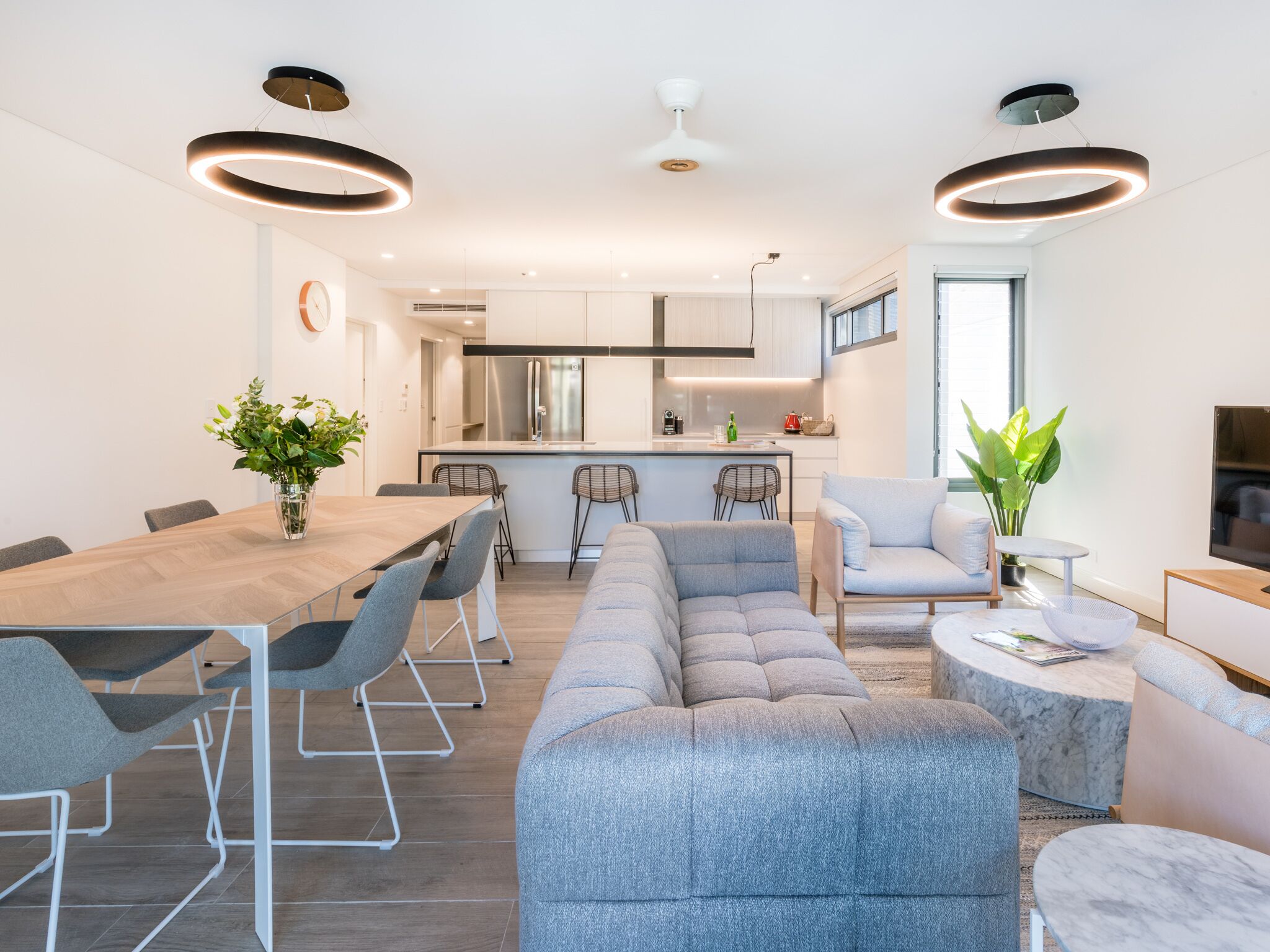 Premium Beachside apartment living in Coogee- E6