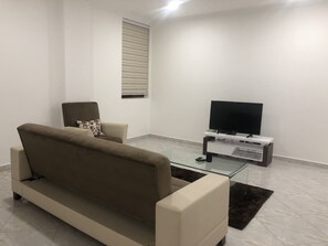 Televisión, chimenea