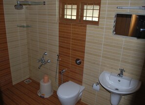 Doccia, shampoo, carta igienica