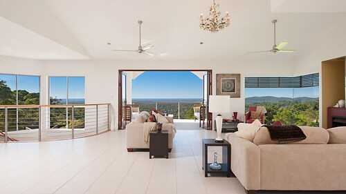 Alexandria Retreat - Luxury B&B Romantic Getaway 2