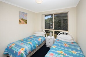 4 quartos, ferros/tábuas de passar roupa, Wi-Fi de cortesia