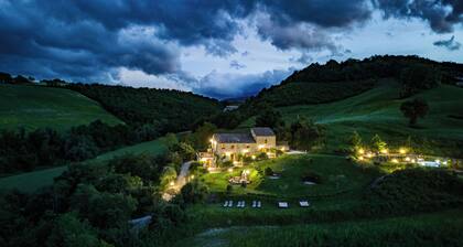 Hiking and enjoy nature in Le Marche, Italy at Cottage ‘La Terra’