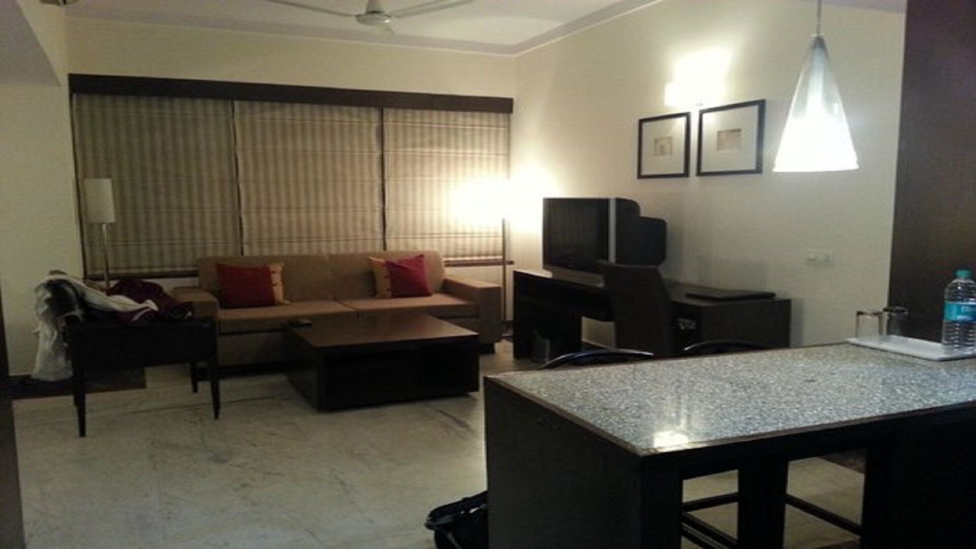 One Bedroom with Private Bathroom, Living room and Kitchen Studio Appartment