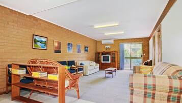 Fernseher, DVD-Player