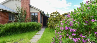 Delightful, Cozy & Modern House (Unfurnished)