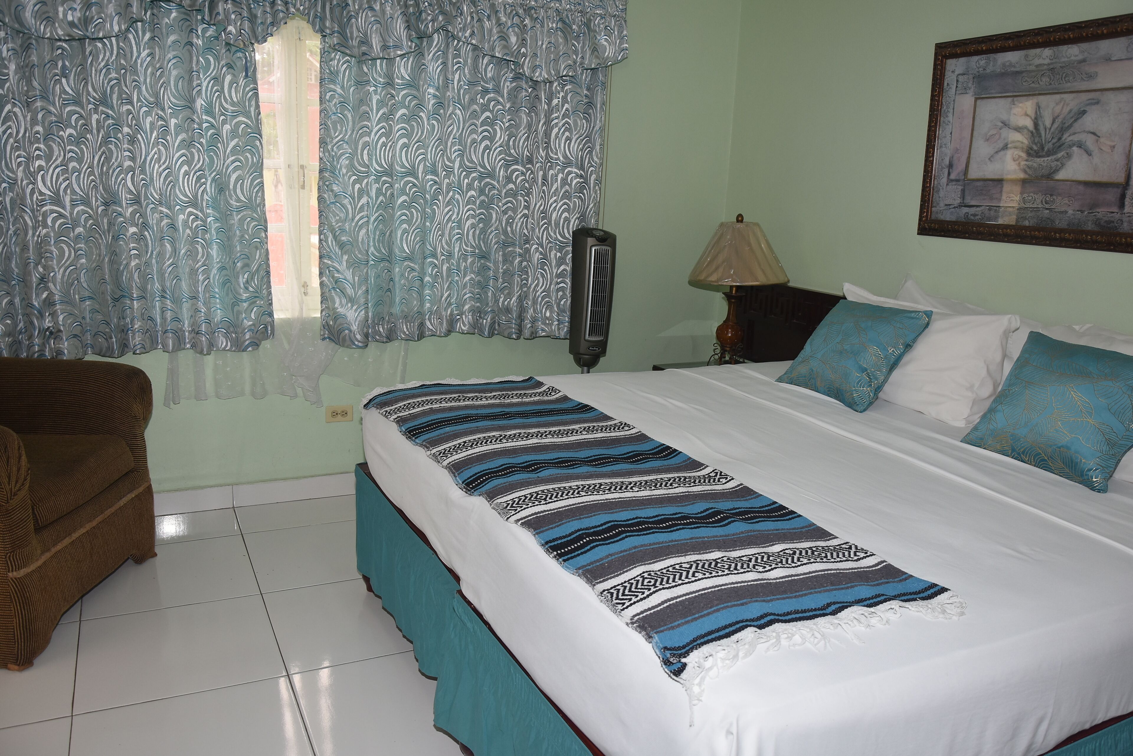 1 bedroom, in-room safe, iron/ironing board, free WiFi