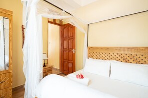 1 bedroom, internet, bed sheets