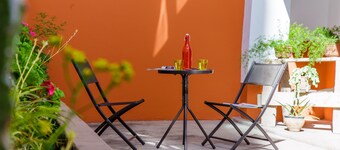 伝統的な居心地の良い家クスコミスティック