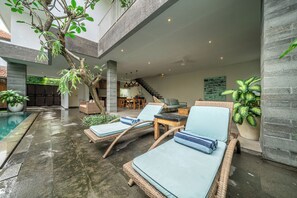 Terrace/patio - Villa Jekumah 3 - 1 minute walk to restaurants (Kerobokan)