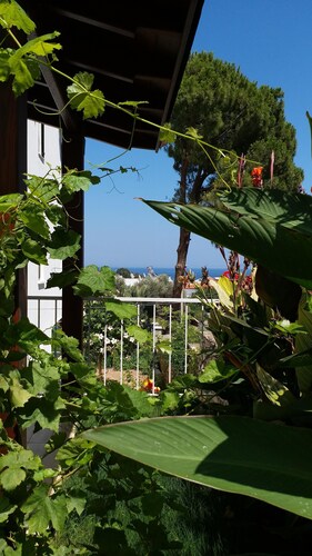 Flat with private back yard - Datca centrum