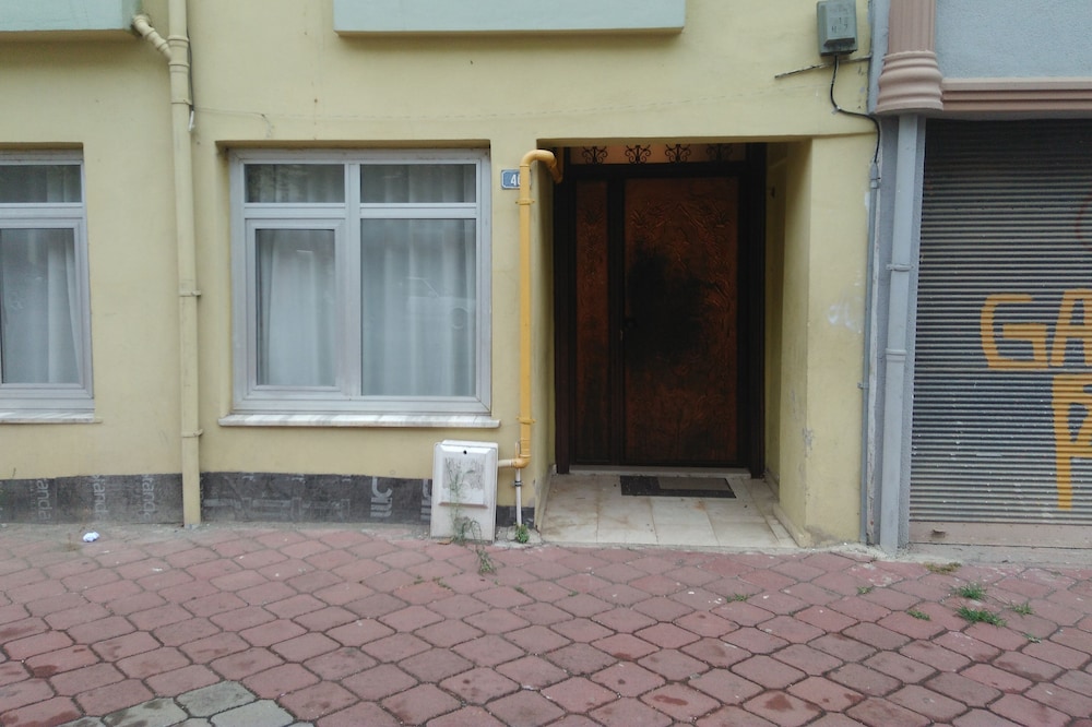 Furnished Apartment in Trabzon, 10 minutes walking distance to Airport