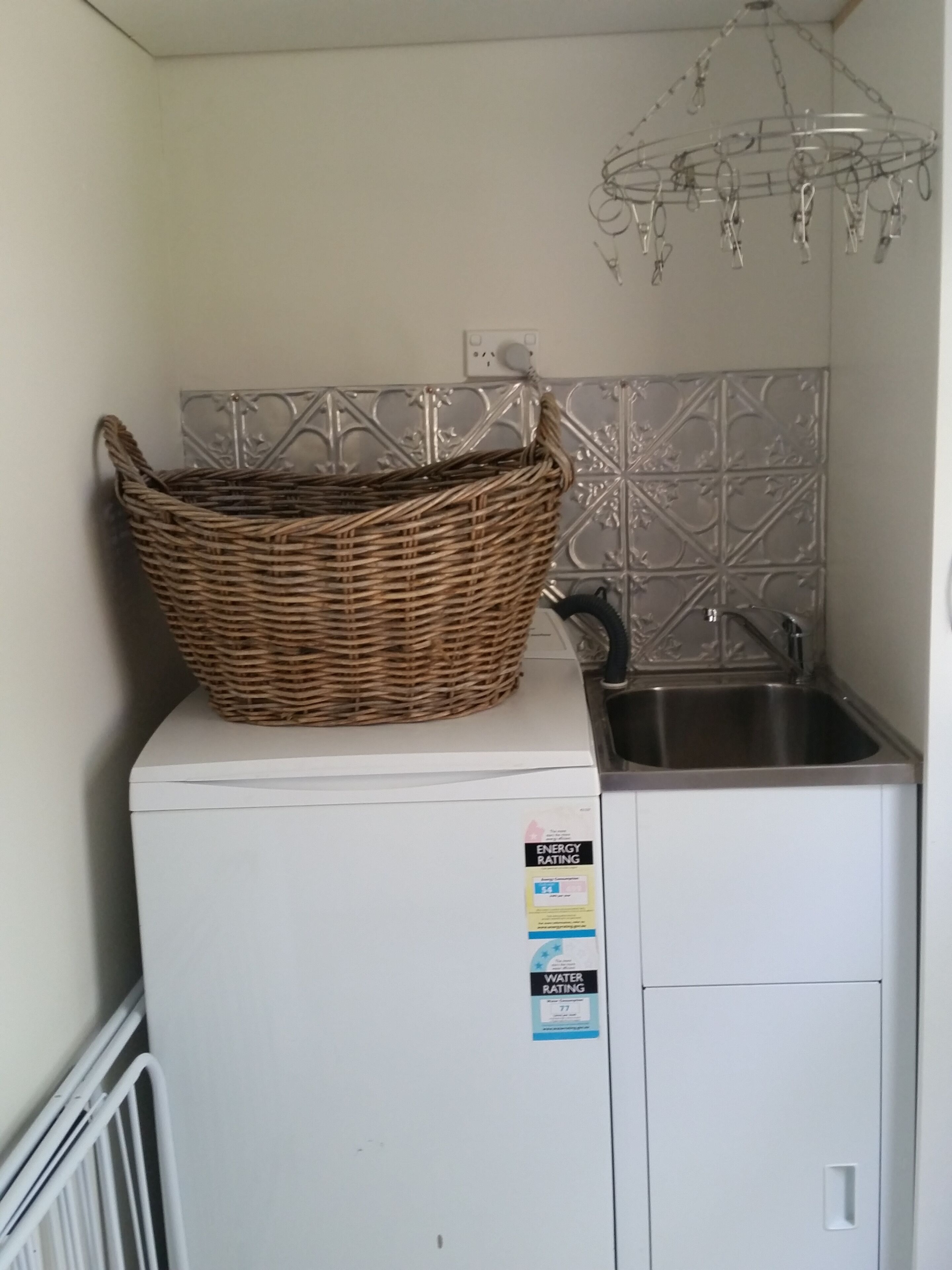 Cosy Original Miners Cottage - Magnificent views of the Great Western Tiers — image 8