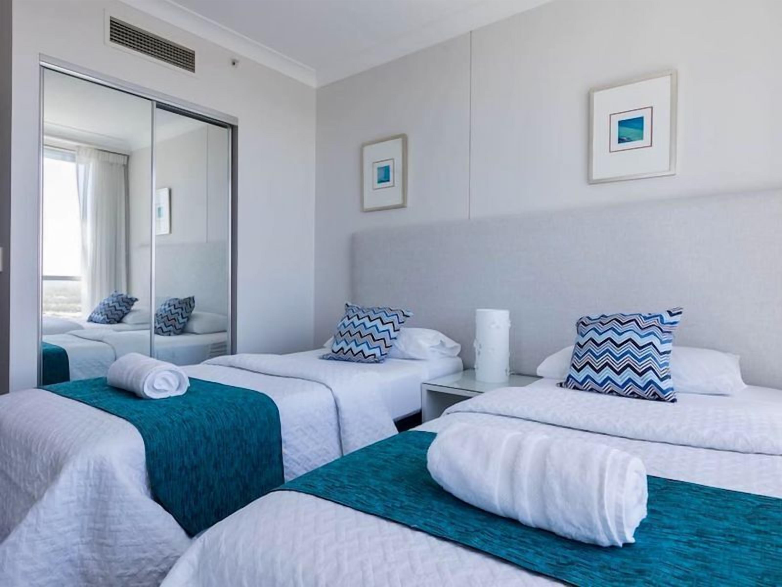 Apartment with Ocean Views — image 19