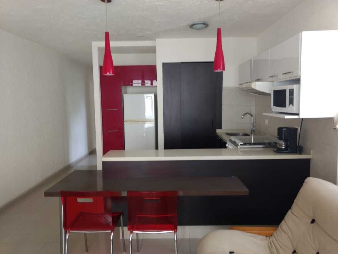 Departamento Cuernavaca, Paseo de Burgos Tres de Mayo tres personas