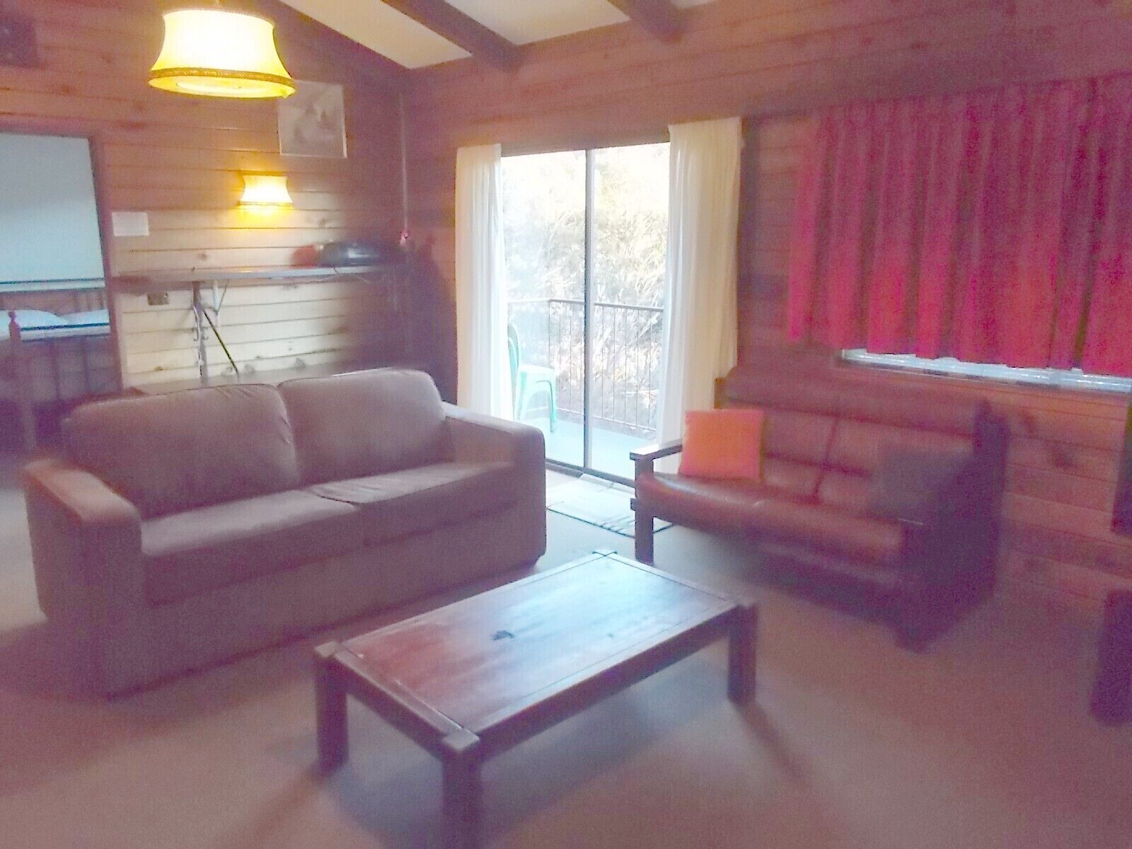 Retro 2 Bedroom Apartment — image 7