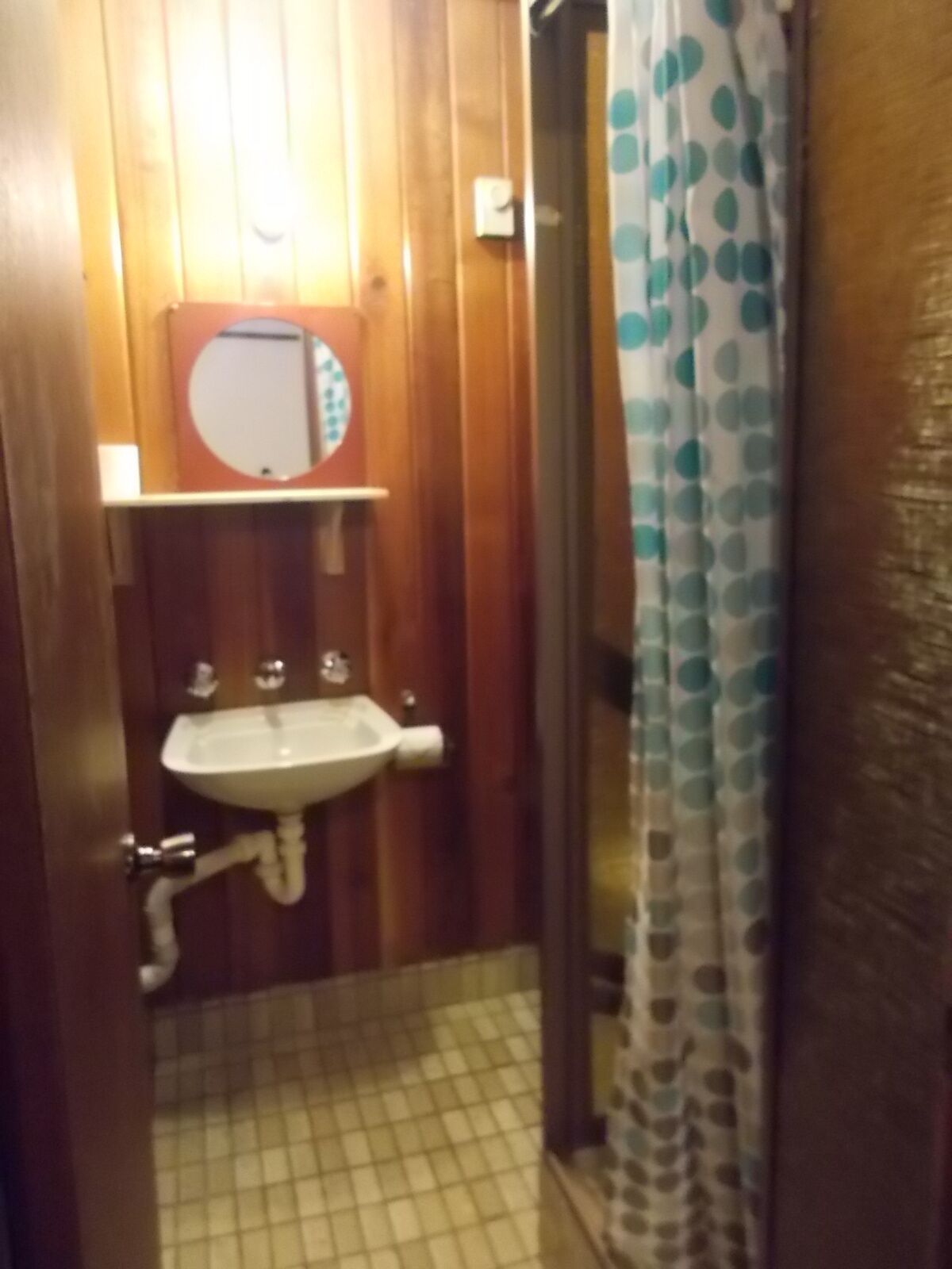 Retro 2 Bedroom Apartment — image 26