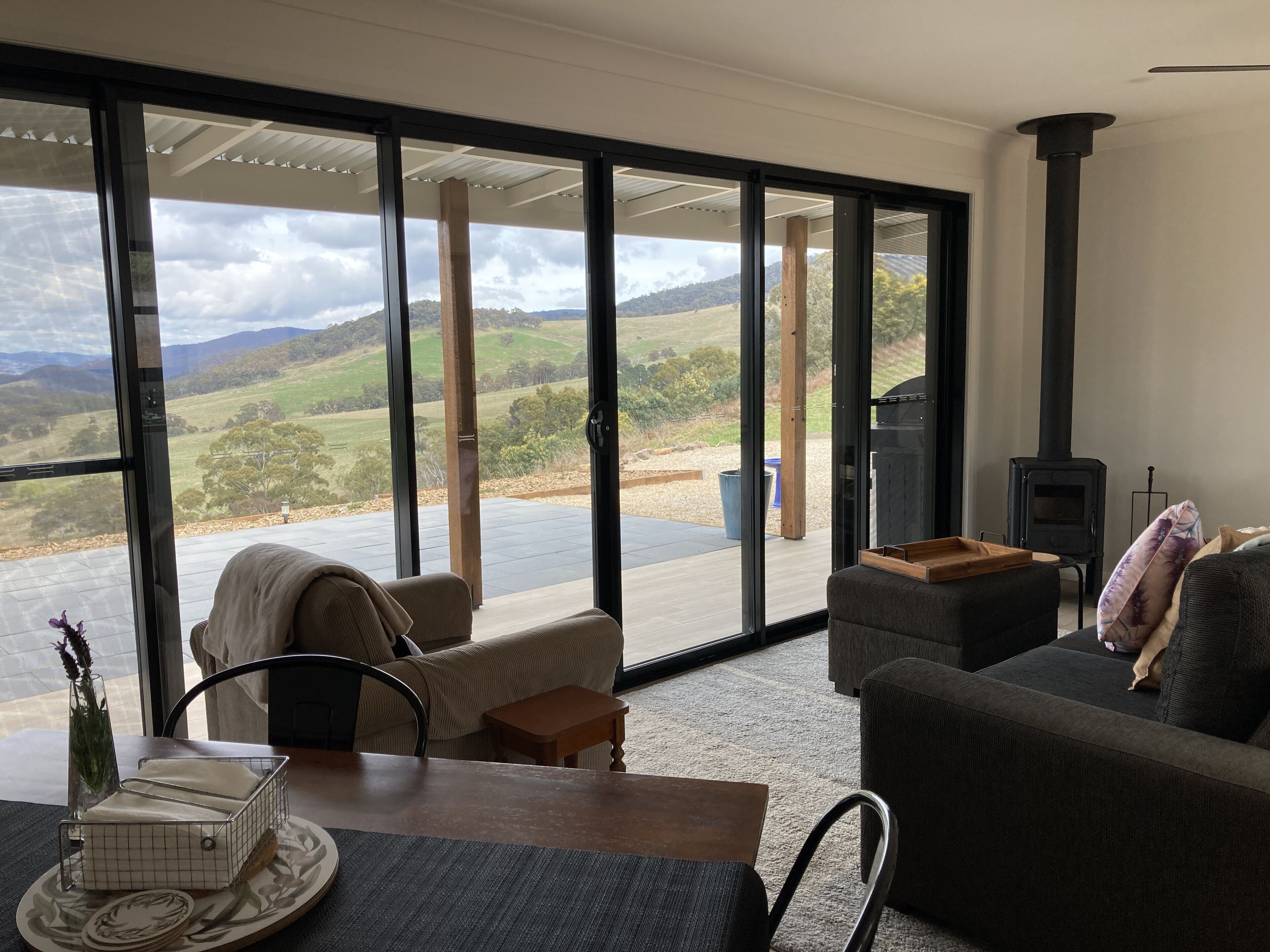 Amazing views. Centrally located between Bathurst, Lithgow and Oberon