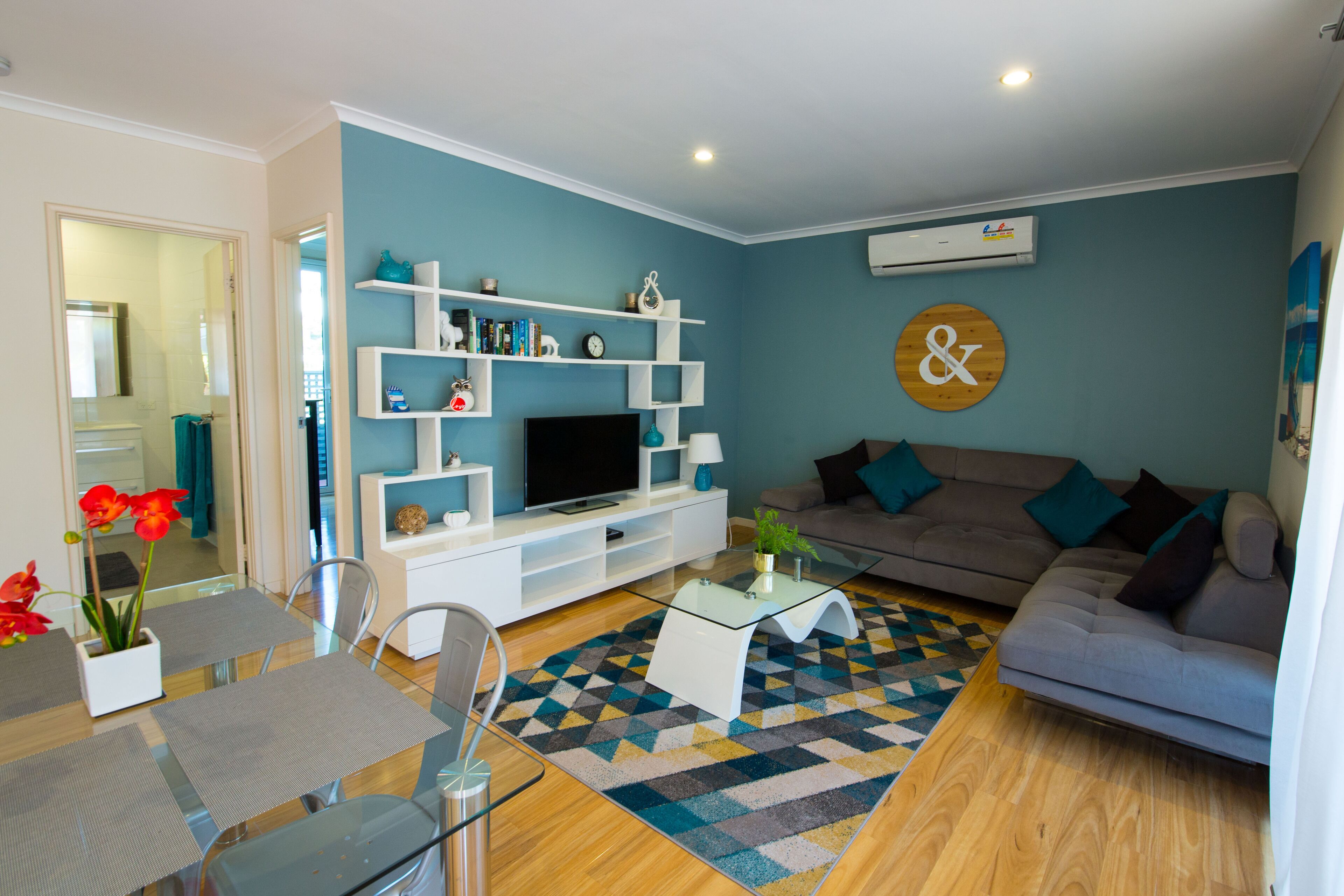 bayport cottage close to mindarie marina — image 10