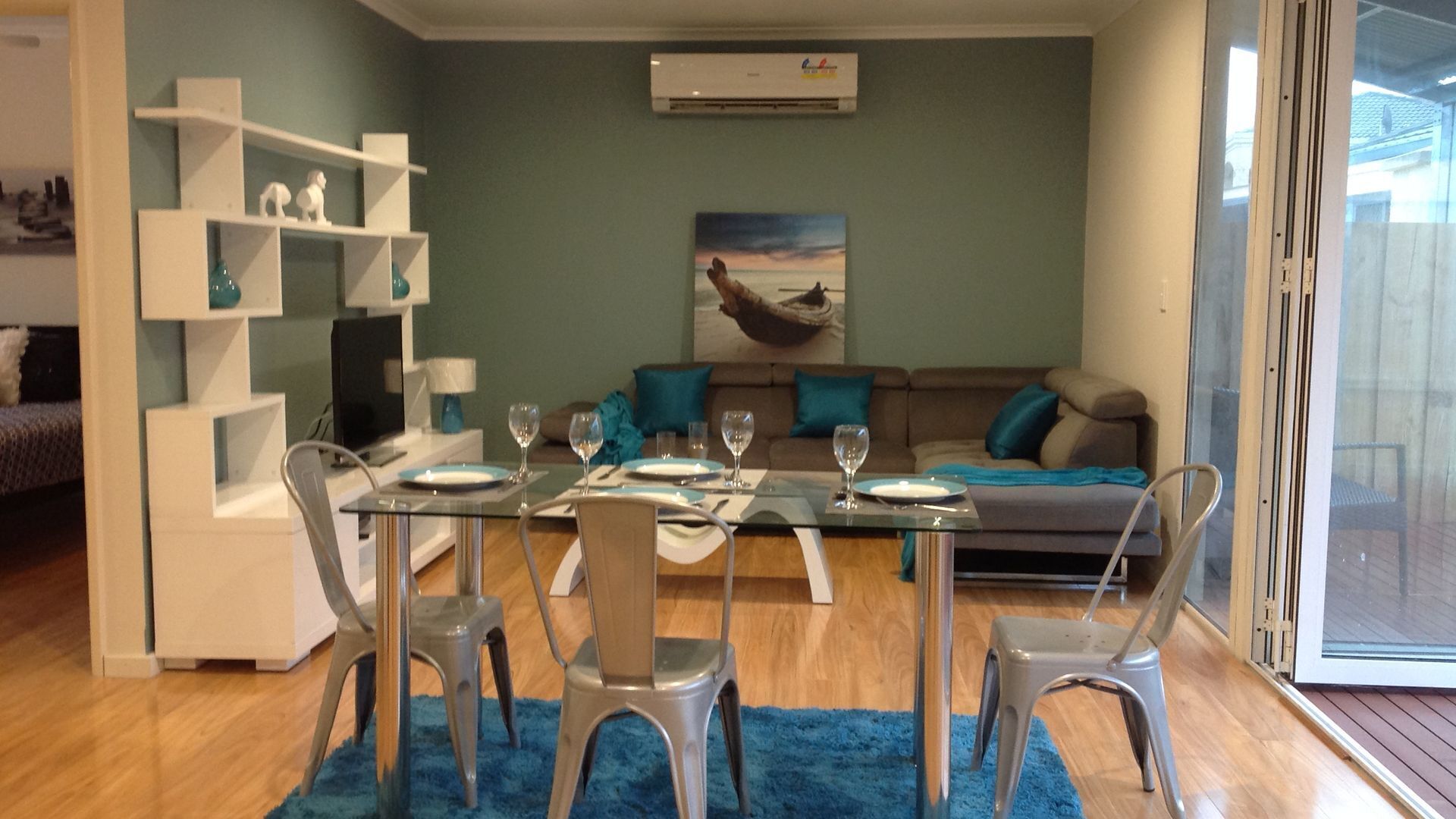 bayport cottage close to mindarie marina — image 6