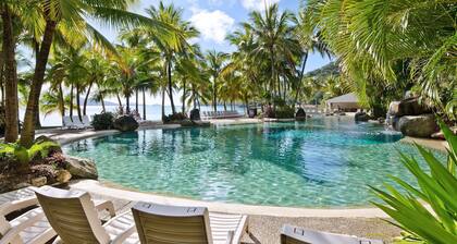 Sunset Waters 5 - Hamilton Island
