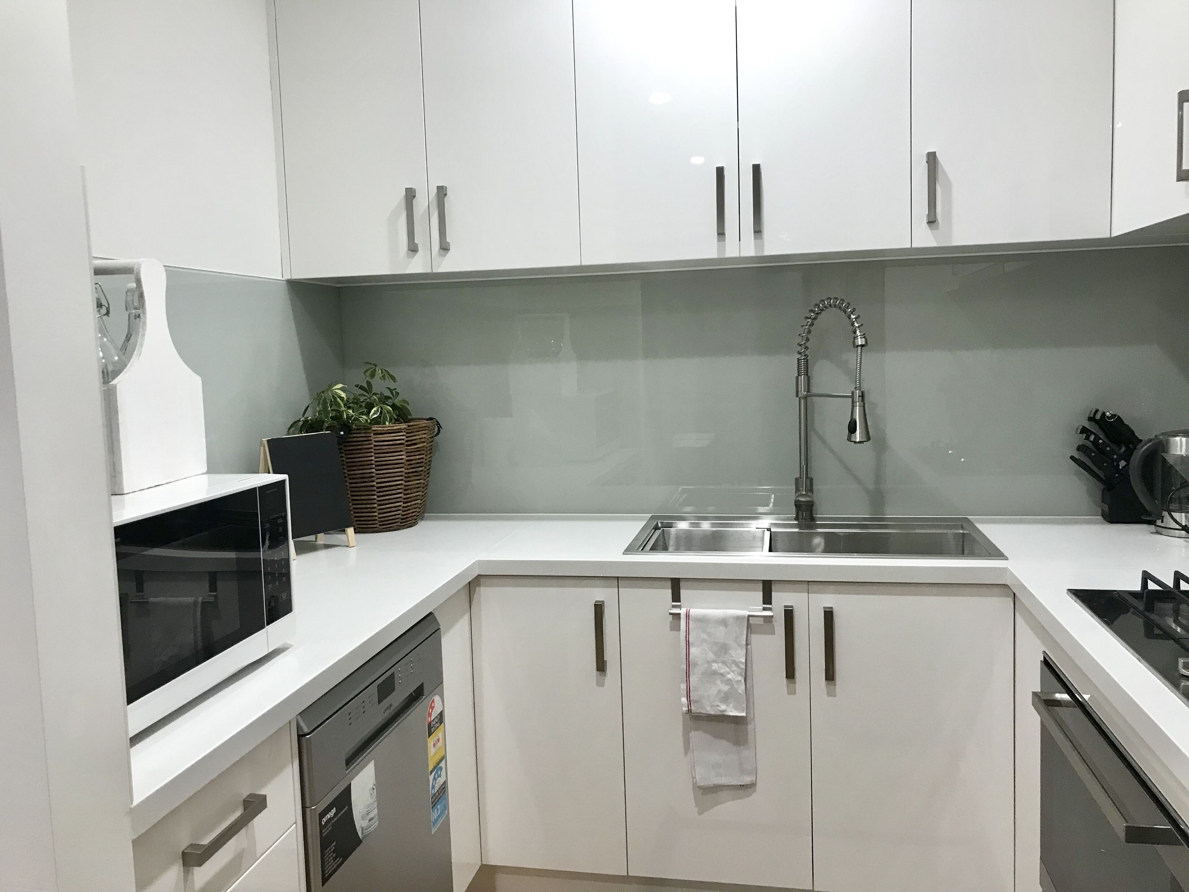 D112 Braybrook Central Stay-Great Getaway — image 14