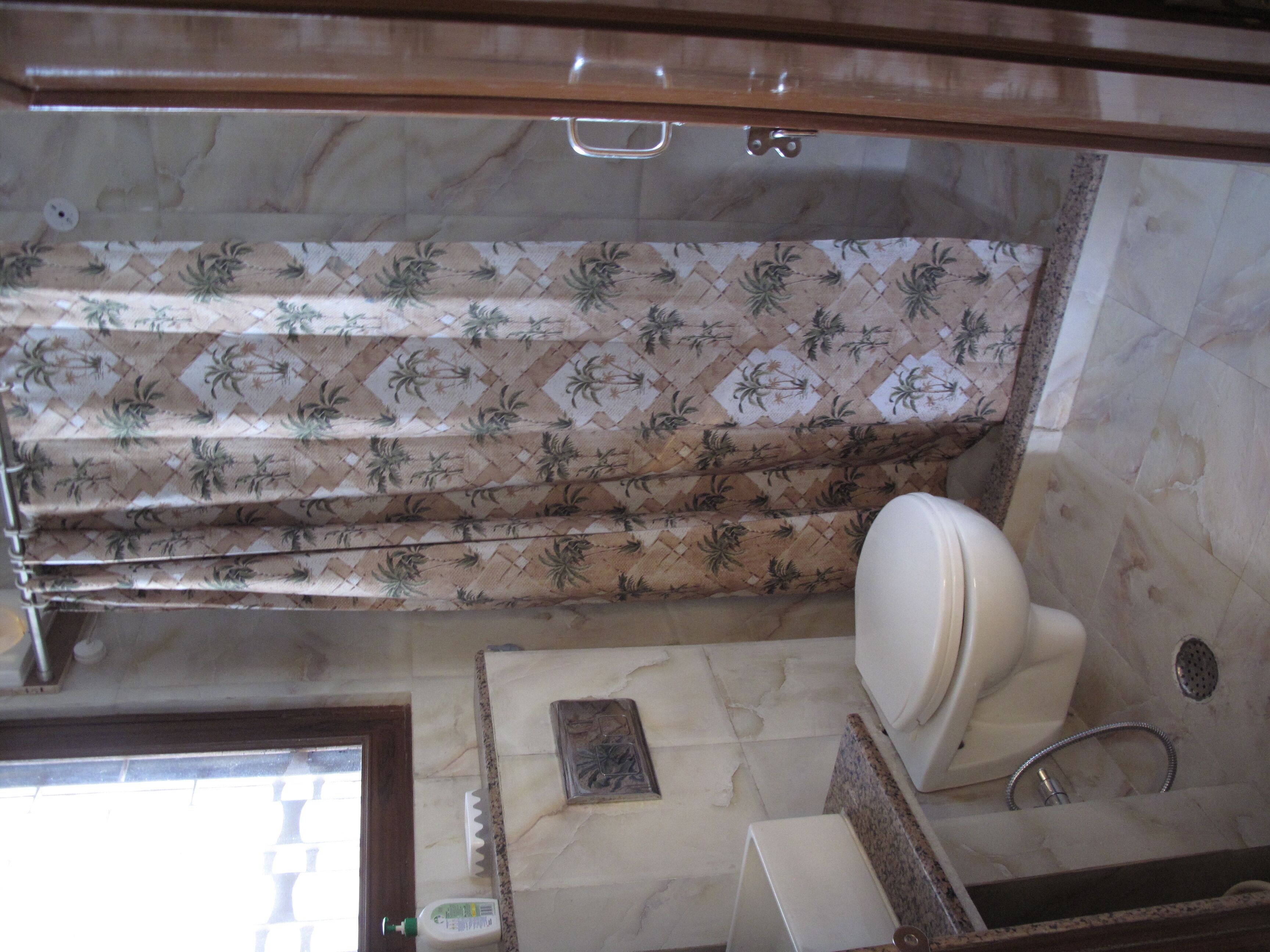 Well Appointed Room near Hathroi Fort