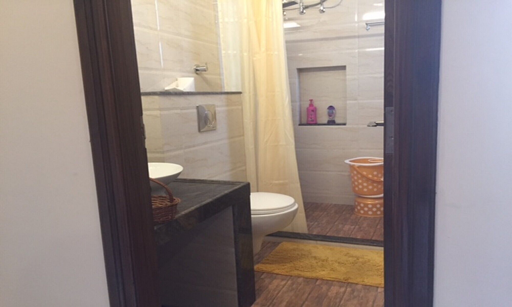 Well Appointed Room near Hathroi Fort