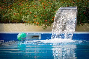 Udendørs pool, opvarmet pool