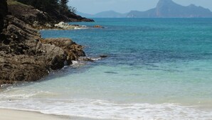 Unclassified image, 5 of 46, button - Private location, unbeatable Island views! (Shute Harbour)