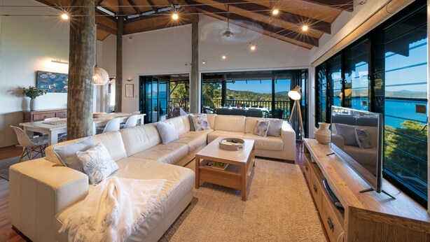 Unclassified image, 1 of 46, button - Private location, unbeatable Island views! (Shute Harbour)