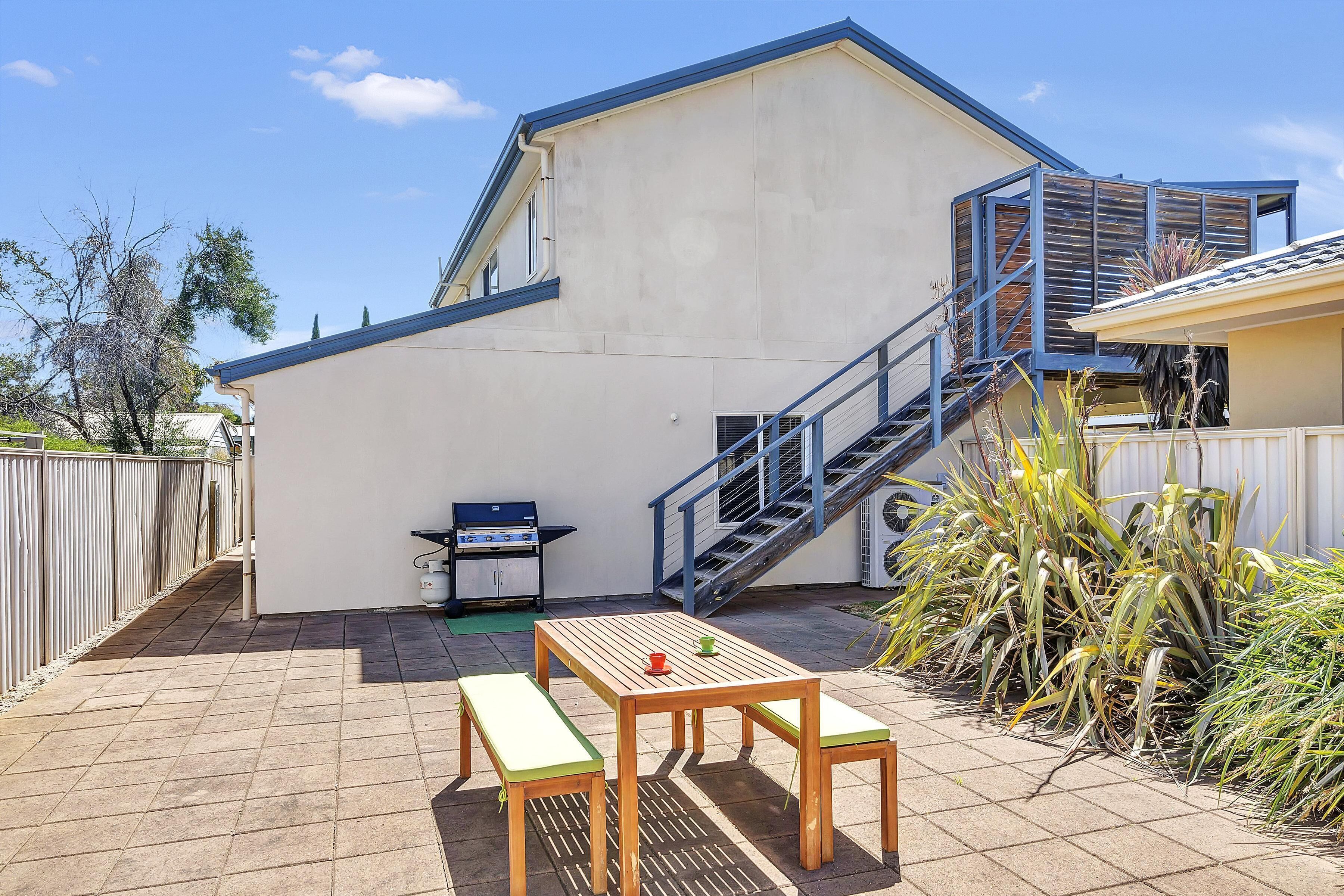 Green Reef Beach House ~ Aldinga Beach - Fantastic Entertainer with Large Balcony and Sea Views — image 13
