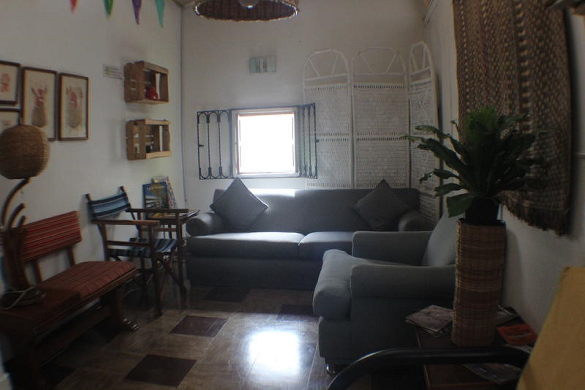 Hostel Café Casu is a joyful and colorful place.