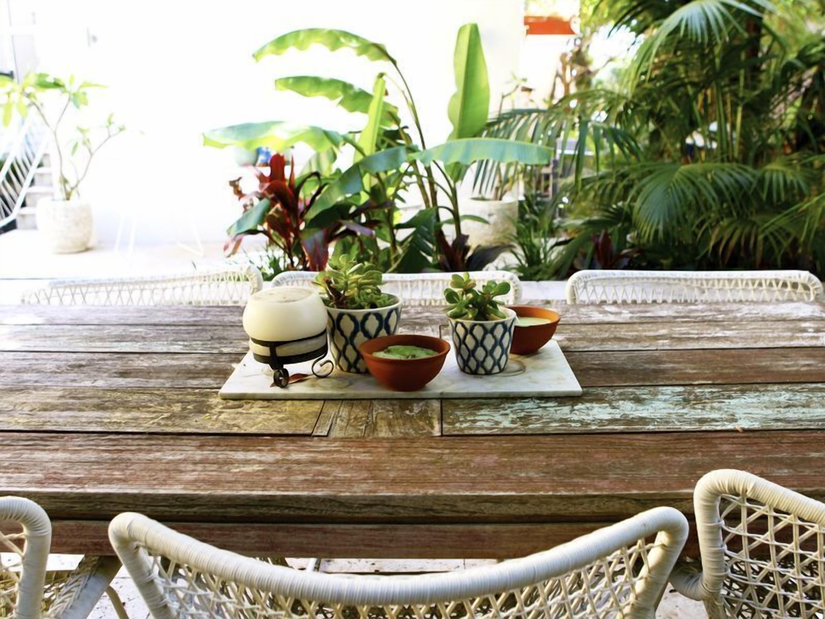 Kookaburra down  — image 13